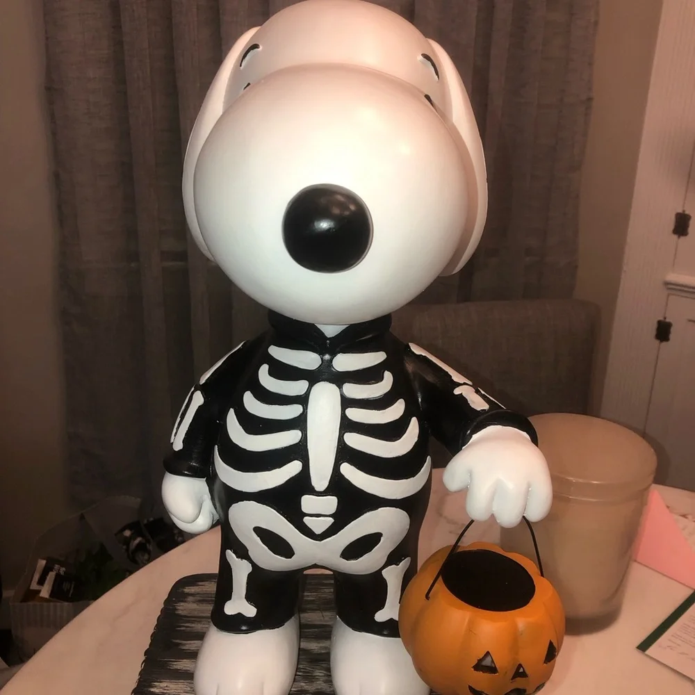 🎃 SNOOPY in a Skeleton Costume with Pumpkin Trick-or-Treat Pail